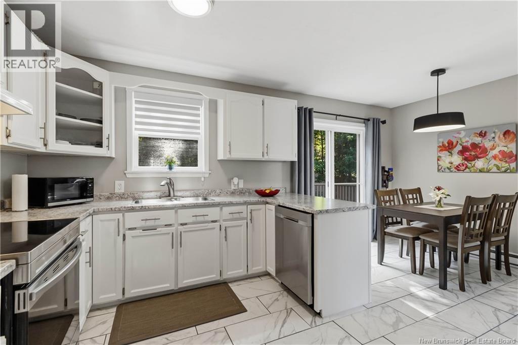 27 Glenview Court - 15