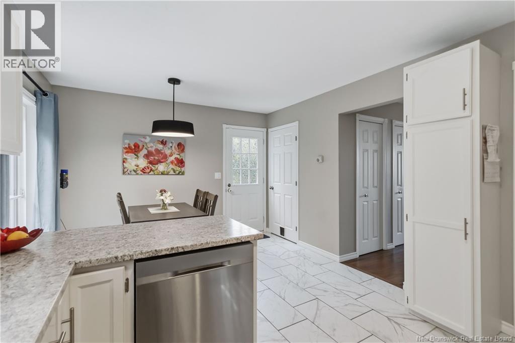27 Glenview Court - Image 16