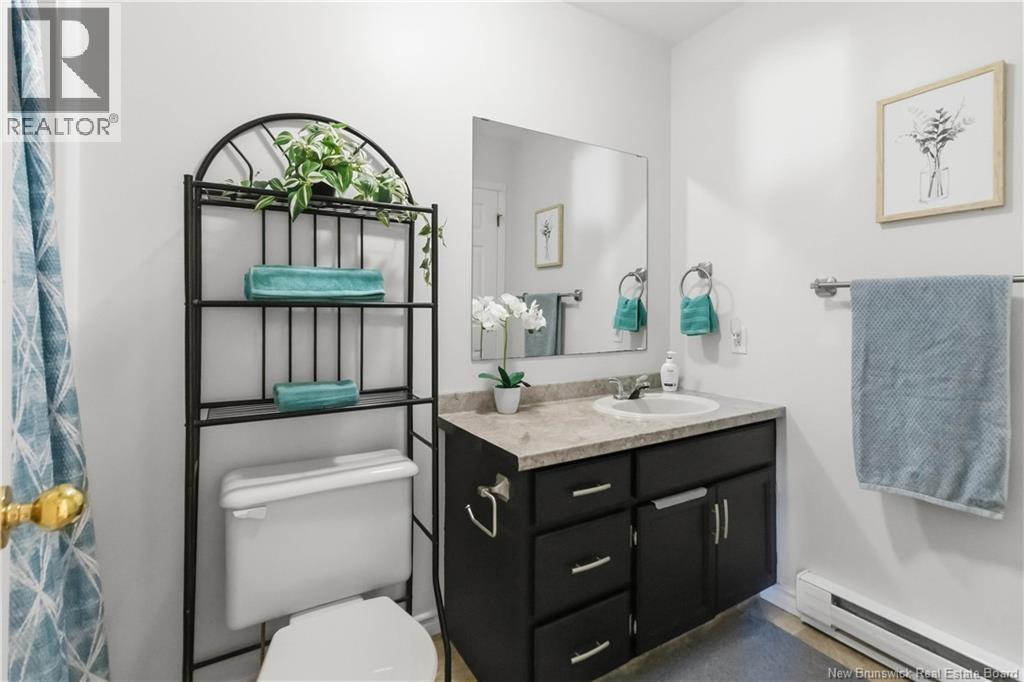27 Glenview Court - 25