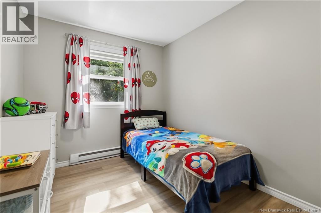27 Glenview Court - 24