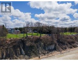 4544 Lakeshore Road, Plympton Wyoming, ON N0N1J6 Photo 41