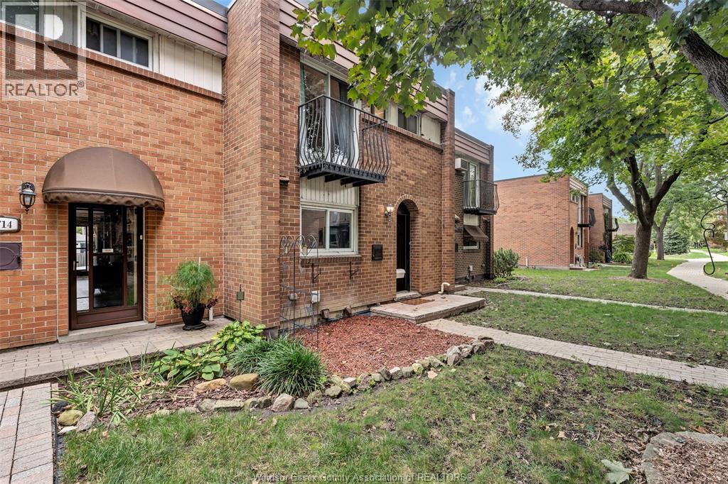 1716 EAST GATE ESTATES - 26