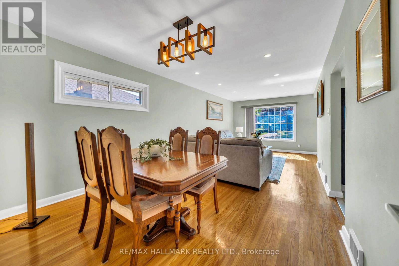 Photo of 1557 PHARMACY AVENUE