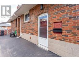 1557 Pharmacy Avenue, Toronto, ON M1R2K4 Photo 15