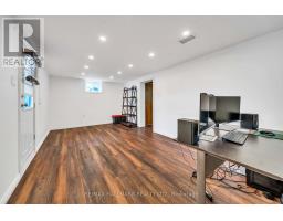 1557 Pharmacy Avenue, Toronto, ON M1R2K4 Photo 20