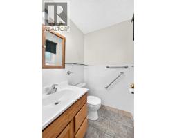 351 Cedarpark Drive SW - photo 18