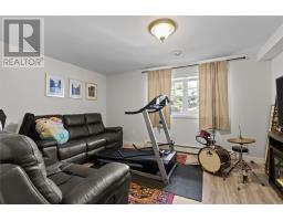 3 Maple Street thumbnail 23