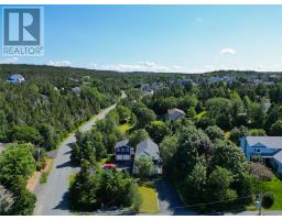 3 Maple Street thumbnail 32