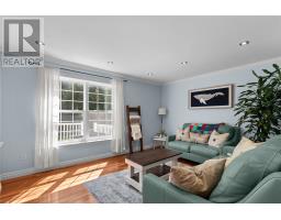 3 Maple Street thumbnail 5