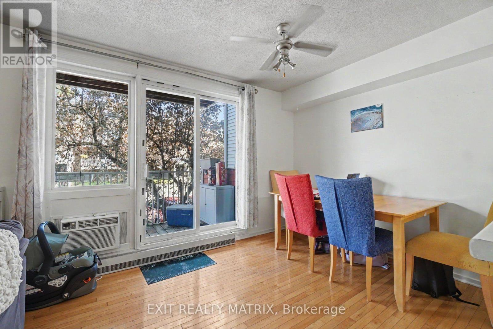 #302 1589 ST. BERNARD STREET - 13