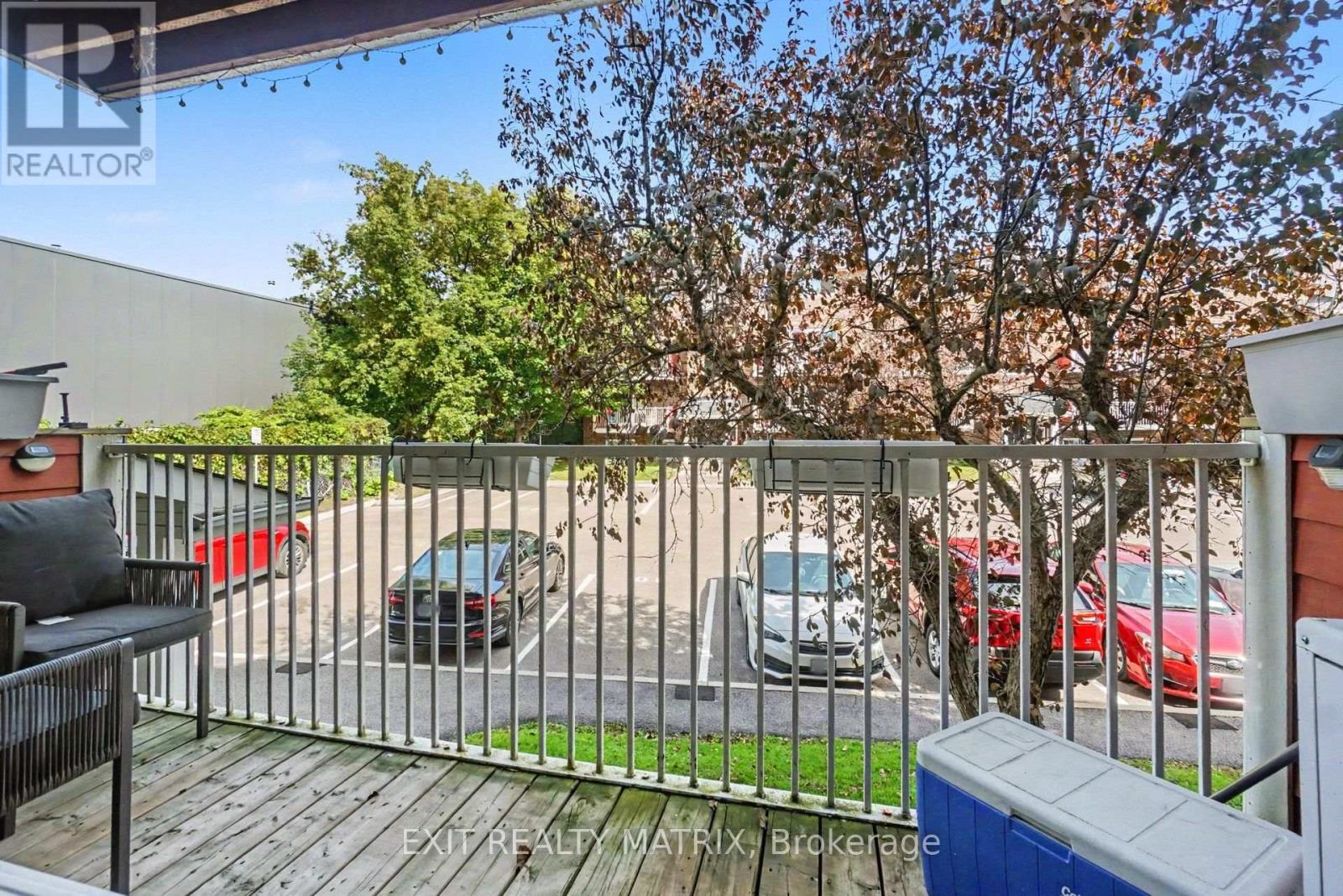 #302 1589 ST. BERNARD STREET - 28