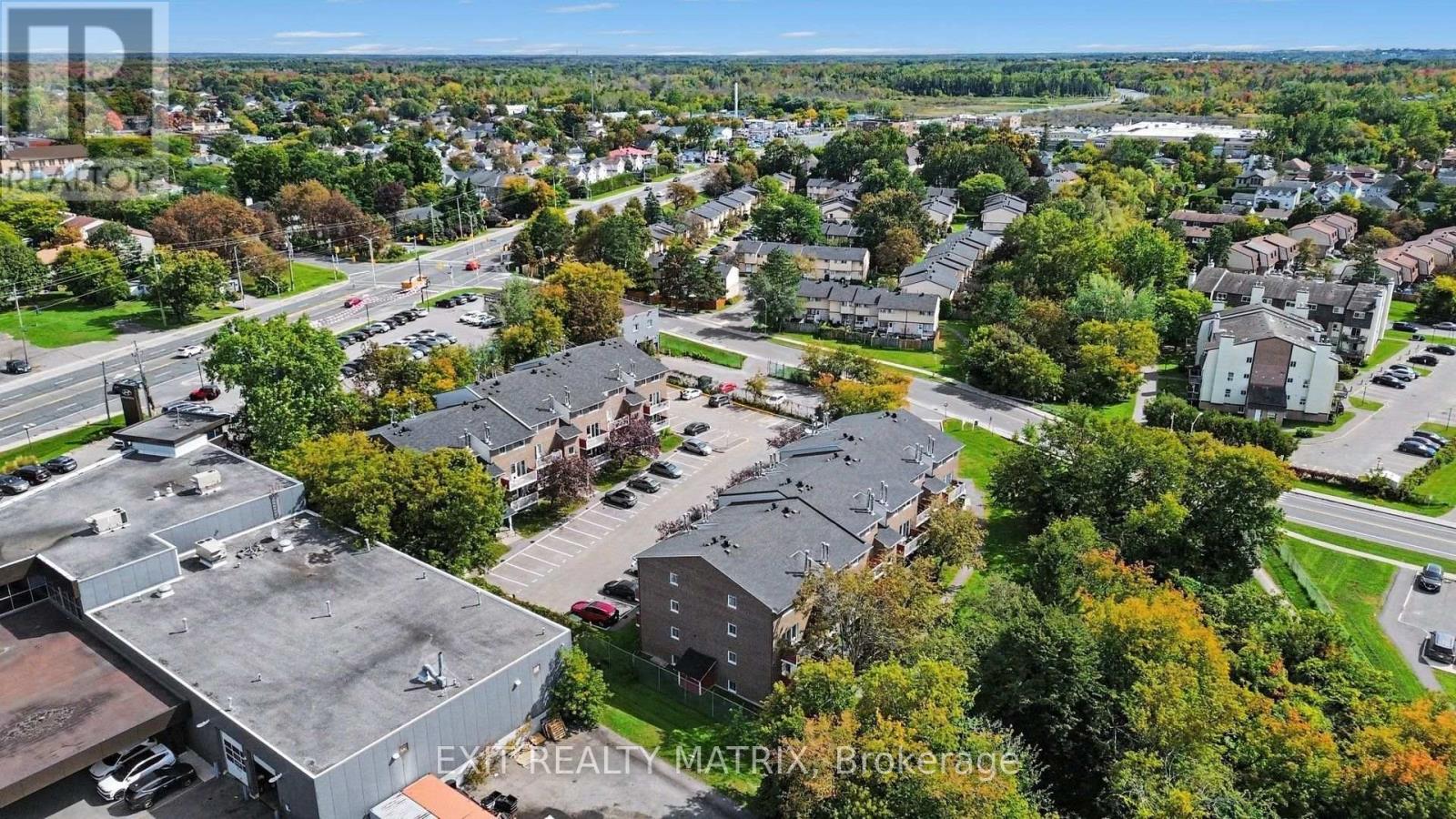 #302 1589 ST. BERNARD STREET - Image 30