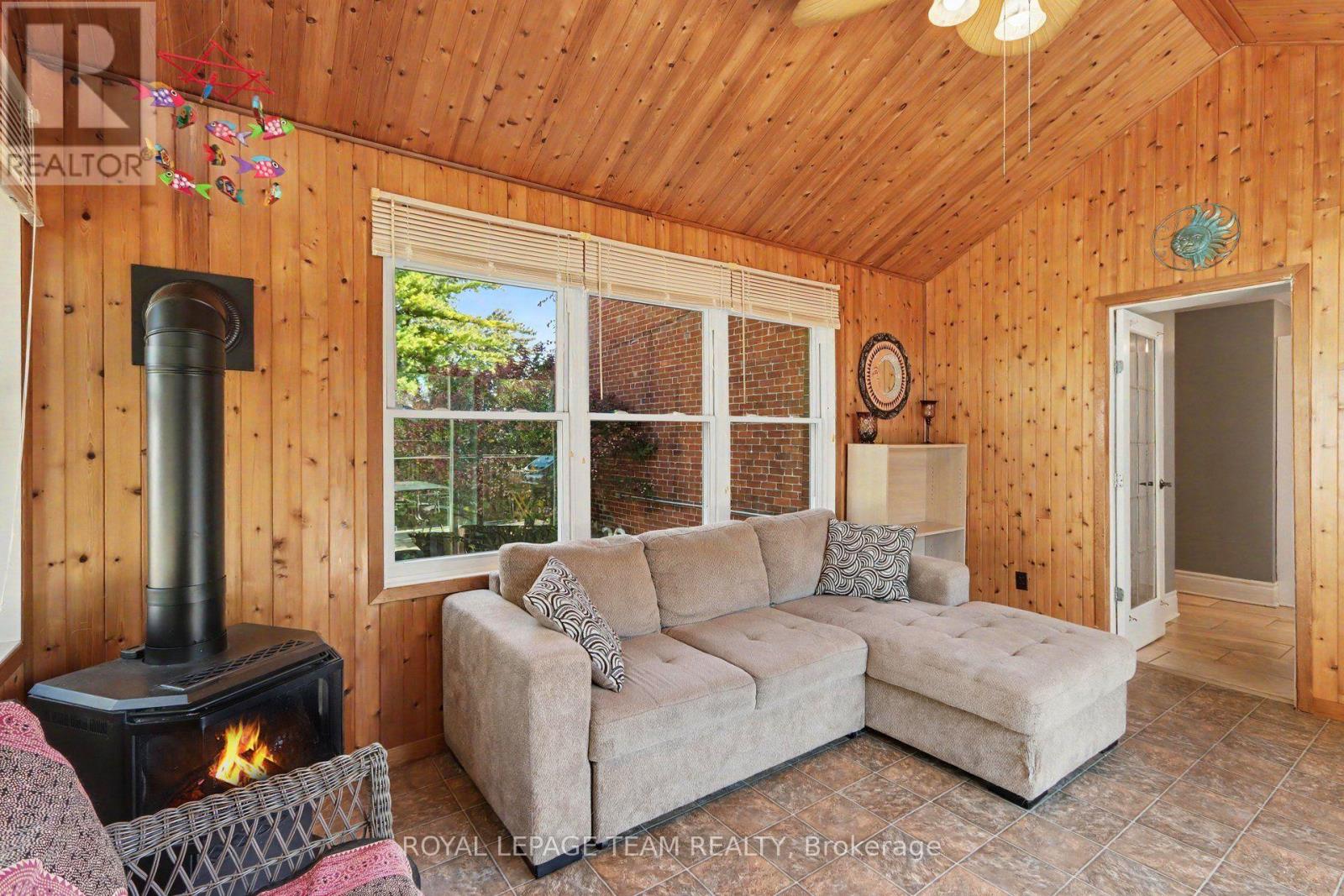 10565 MAIN STREET - 17