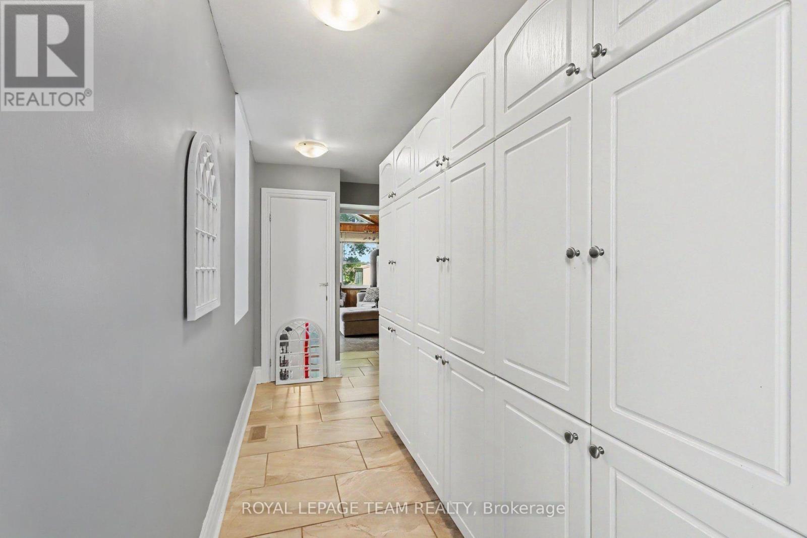 10565 MAIN STREET - 21