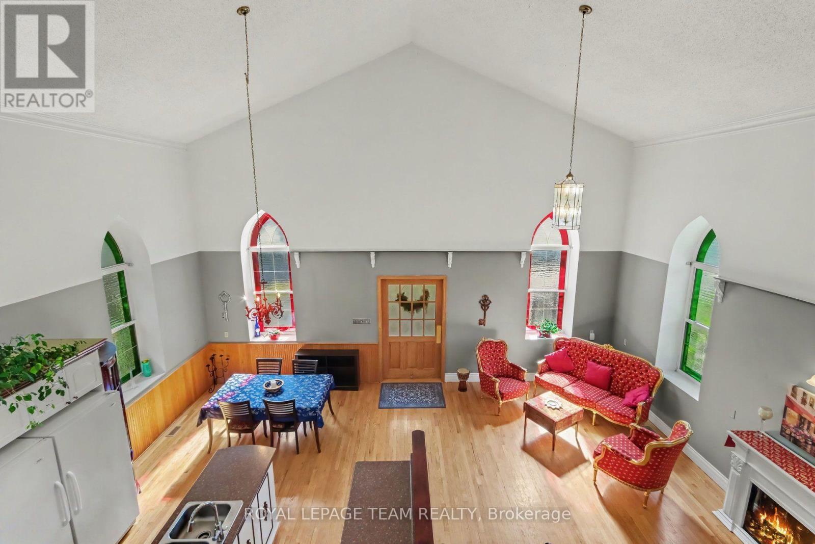 10565 MAIN STREET - 24