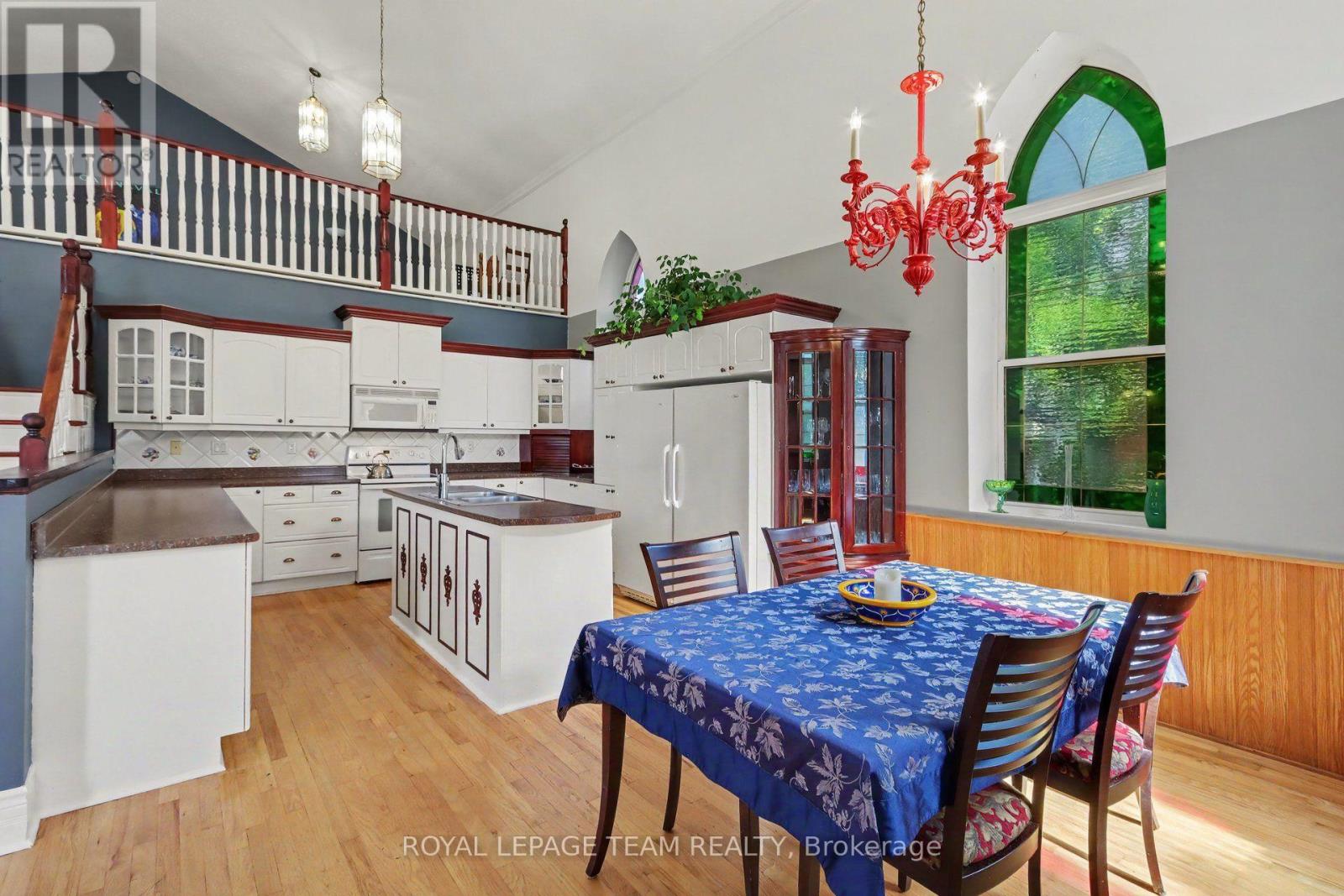 10565 MAIN STREET - 8