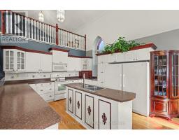 10565 Main Street, North Dundas, ON K0E1W0 Photo 11