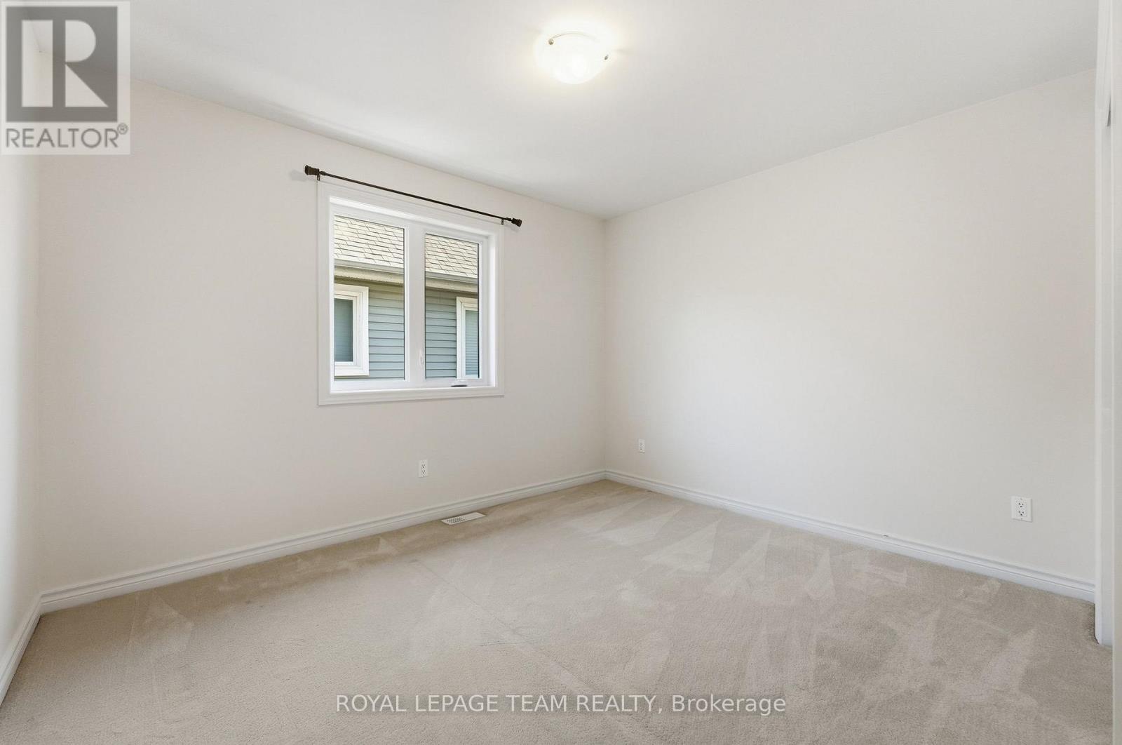 708 EAGLE CREST HEIGHTS - 28