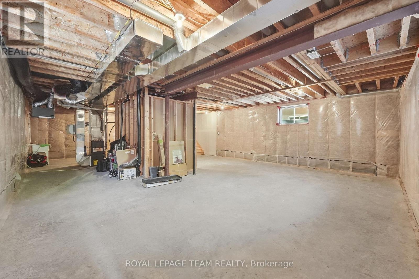 708 EAGLE CREST HEIGHTS - 33