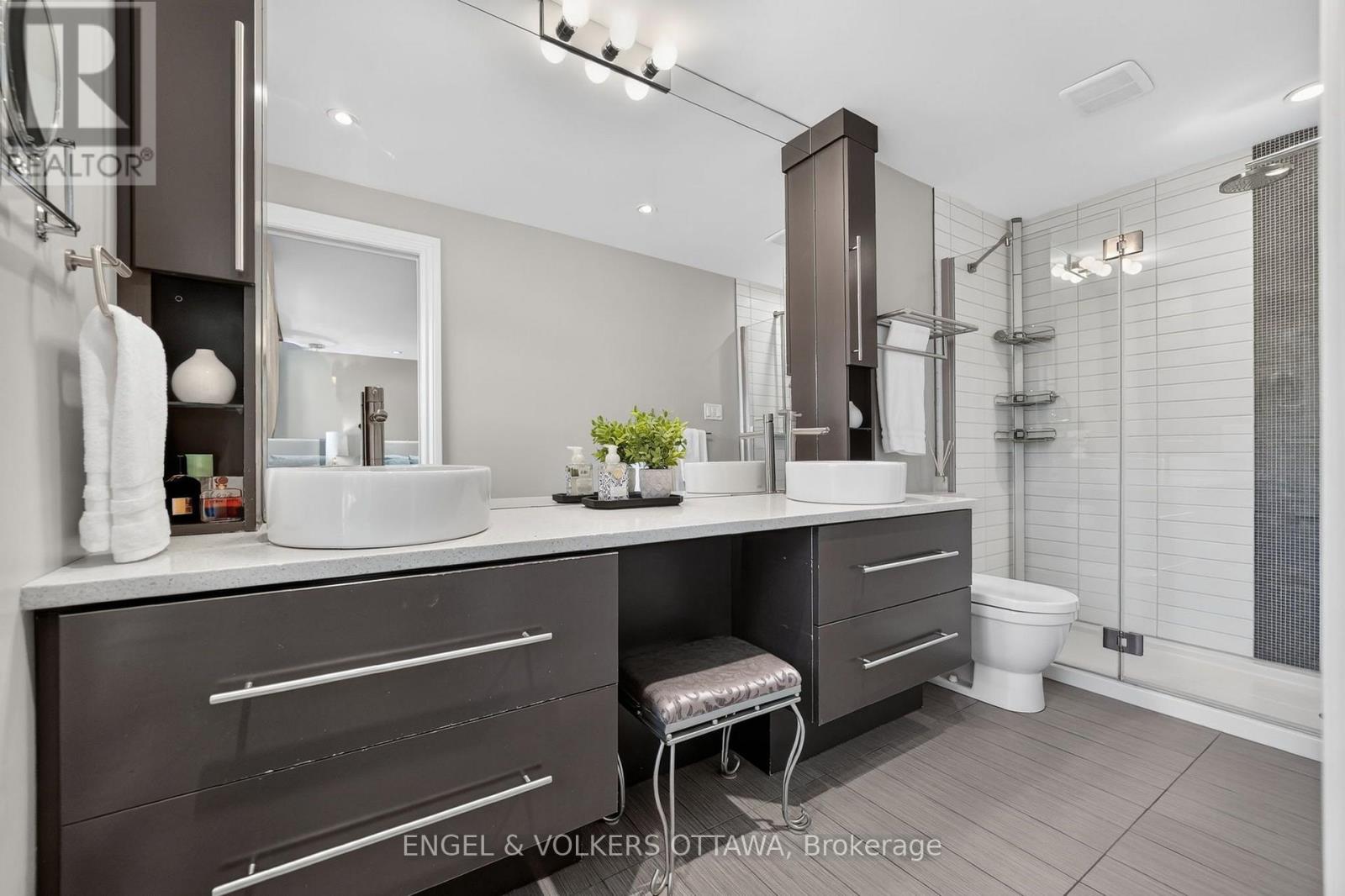 122 RENFREW AVENUE - Image 21