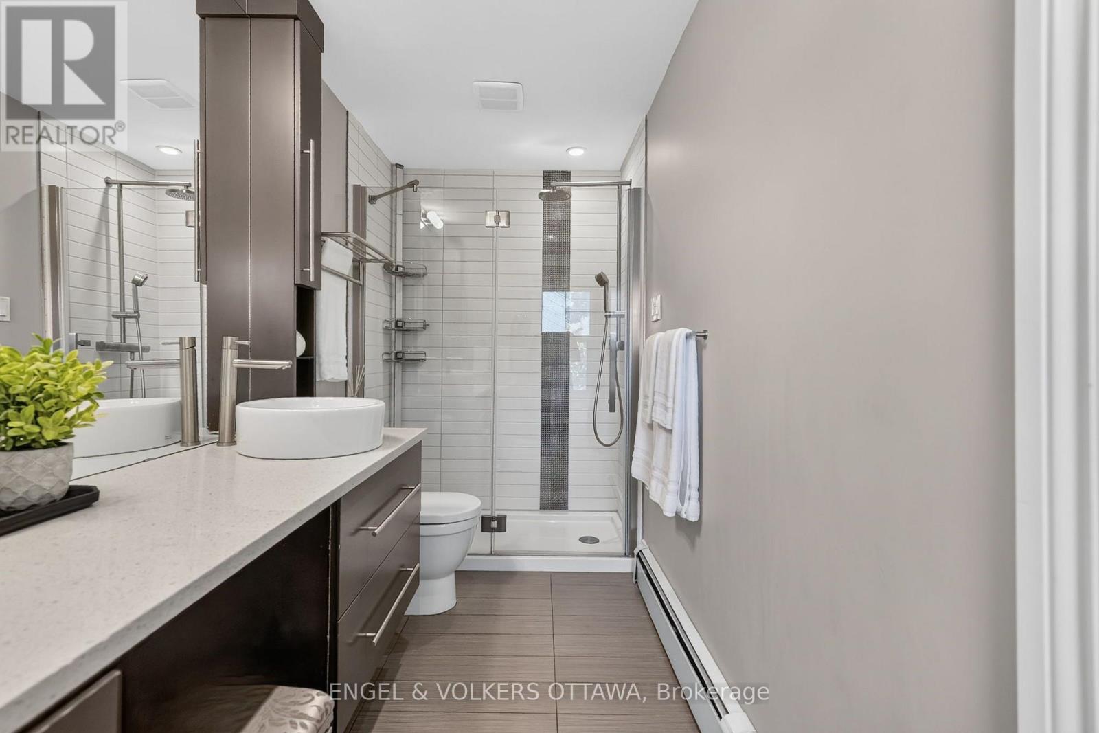122 RENFREW AVENUE - Image 22