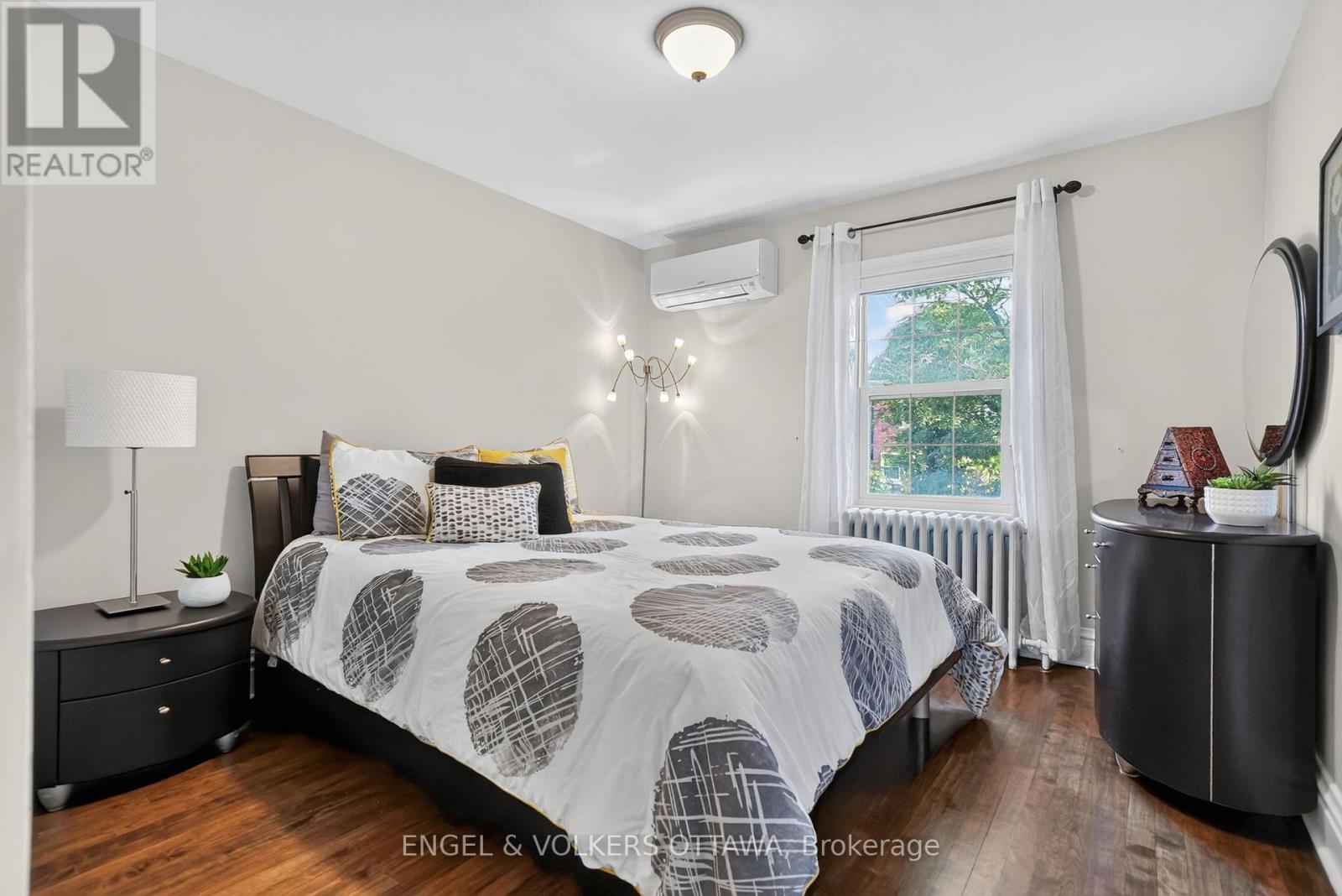 122 RENFREW AVENUE - Image 25
