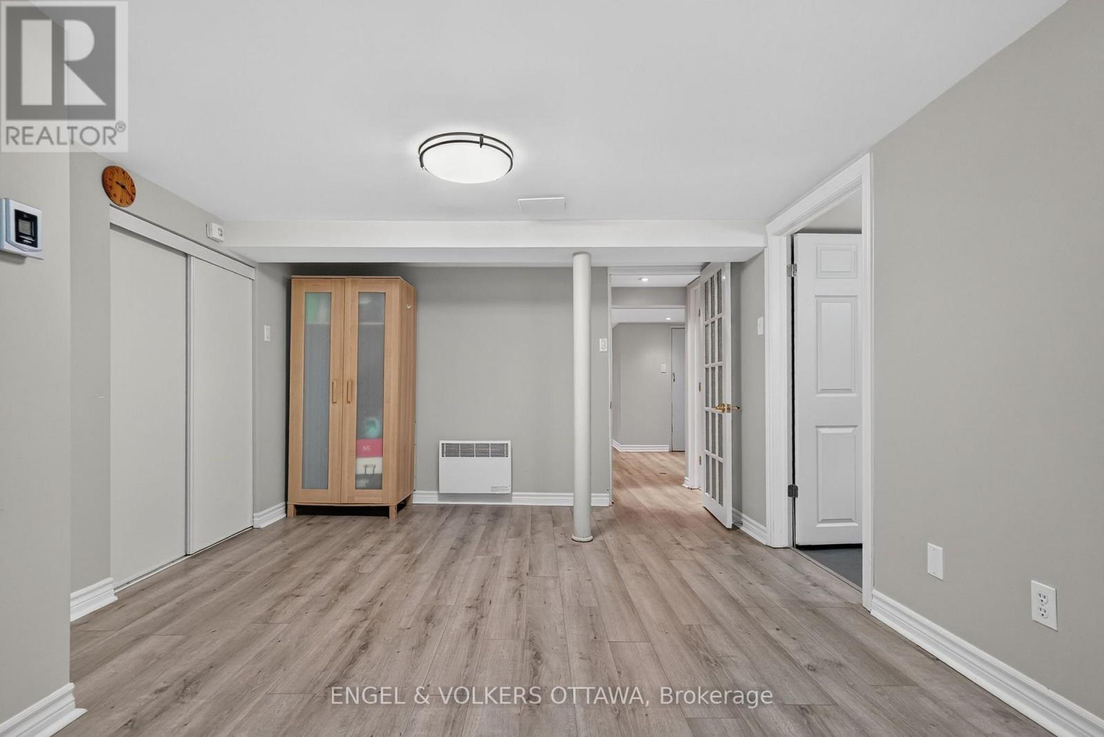 122 RENFREW AVENUE - Image 31