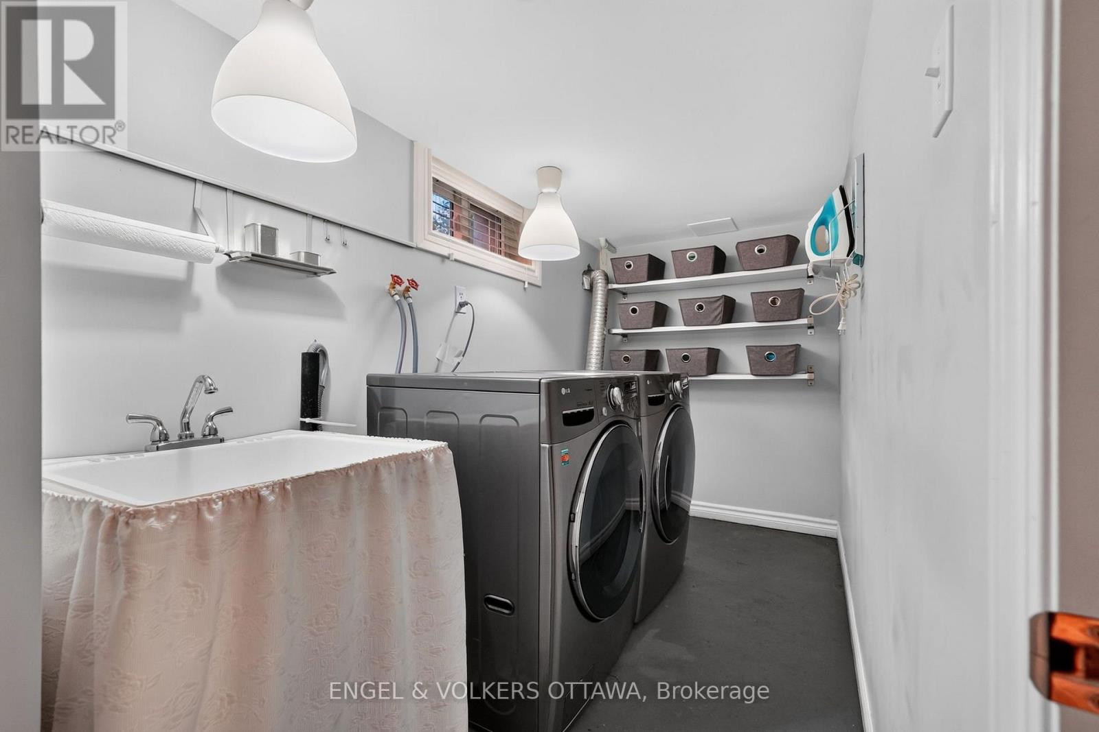 122 RENFREW AVENUE - Image 35