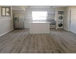 Coach - 381 Country Glen Road, Markham, ON L6B0H8 Photo 12