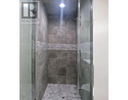 Coach - 381 Country Glen Road, Markham, ON L6B0H8 Photo 13