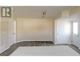Coach - 381 Country Glen Road, Markham, ON L6B0H8 Photo 6