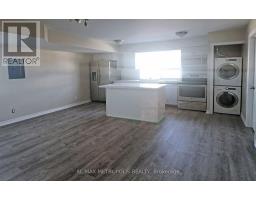 Coach - 381 Country Glen Road, Markham, ON L6B0H8 Photo 8