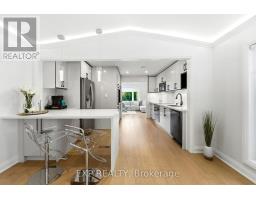 32 Farley Circle, Georgina, ON L0E1S0 Photo 10
