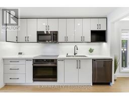 32 Farley Circle, Georgina, ON L0E1S0 Photo 11