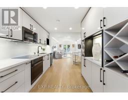 32 Farley Circle, Georgina, ON L0E1S0 Photo 9