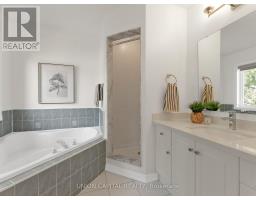 112 Southbrook Crescent, Markham, ON L6C2H6 Photo 15