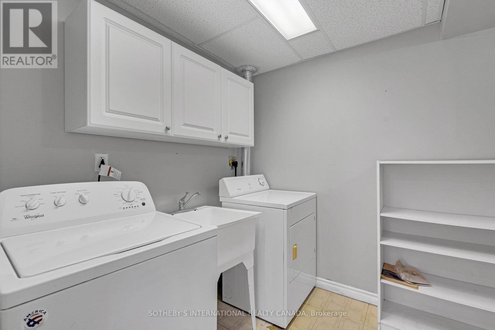 94 FORMOSA DRIVE - 17