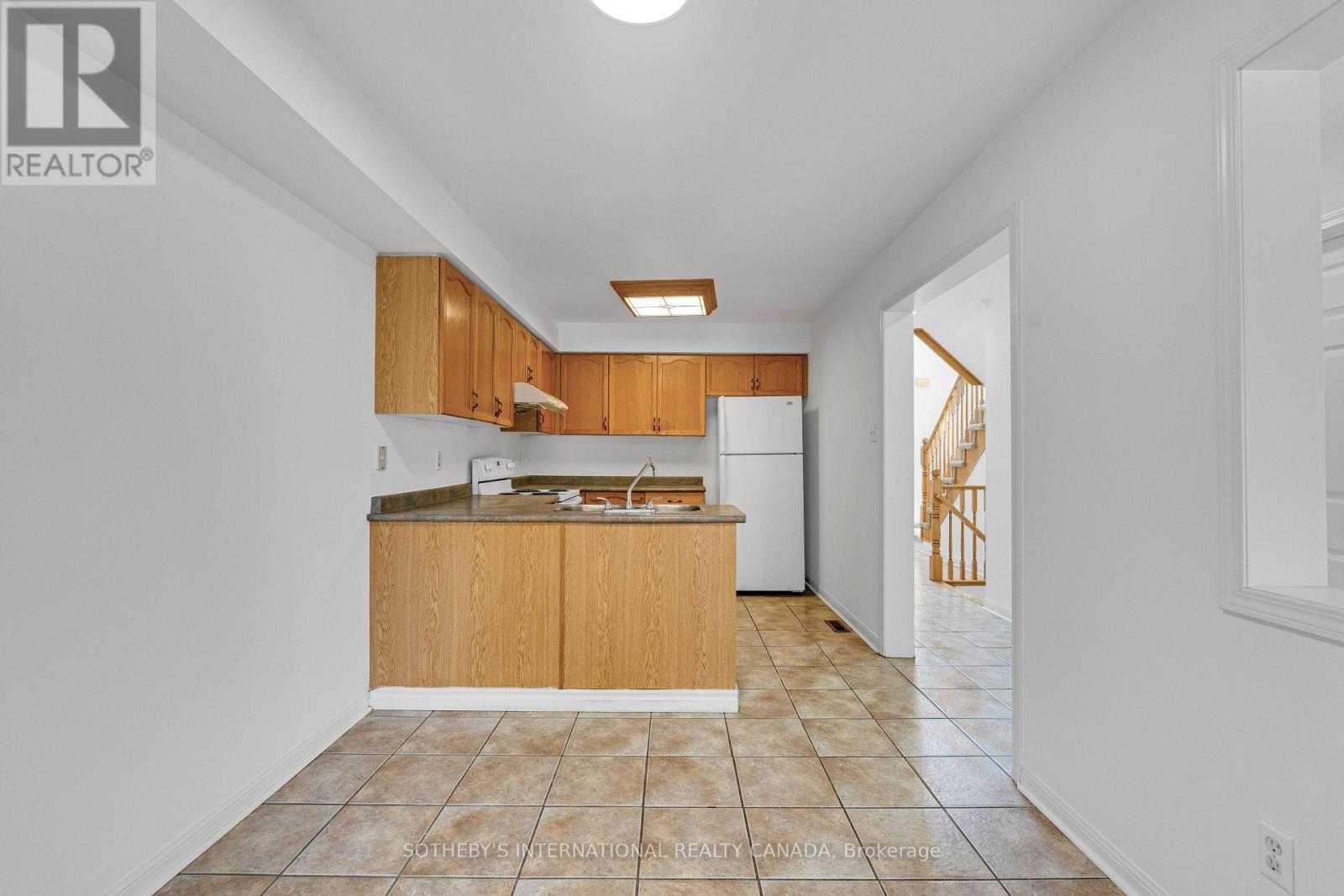94 FORMOSA DRIVE - 4
