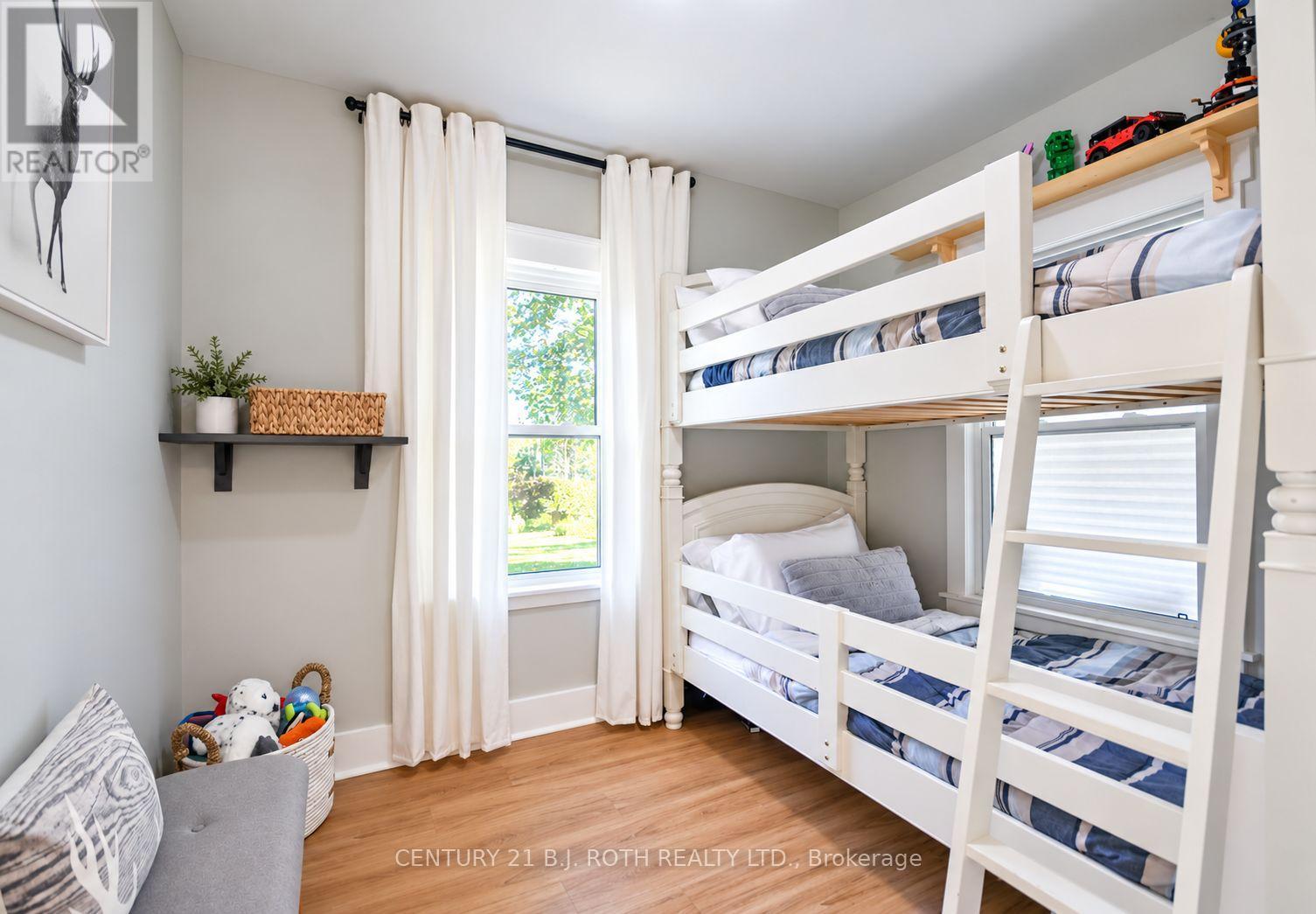 3358 MUSKOKA STREET - 14
