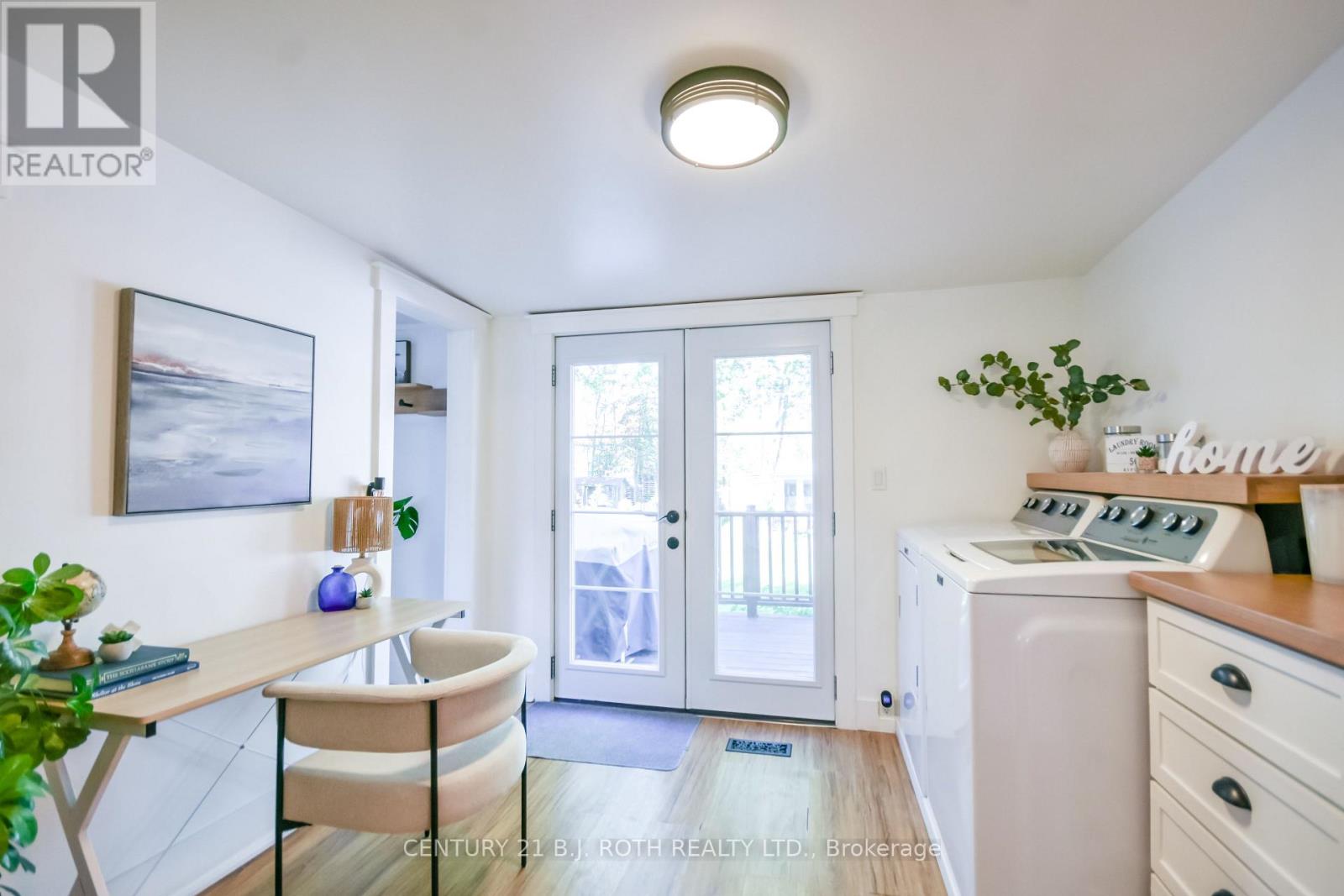 3358 MUSKOKA STREET - 19