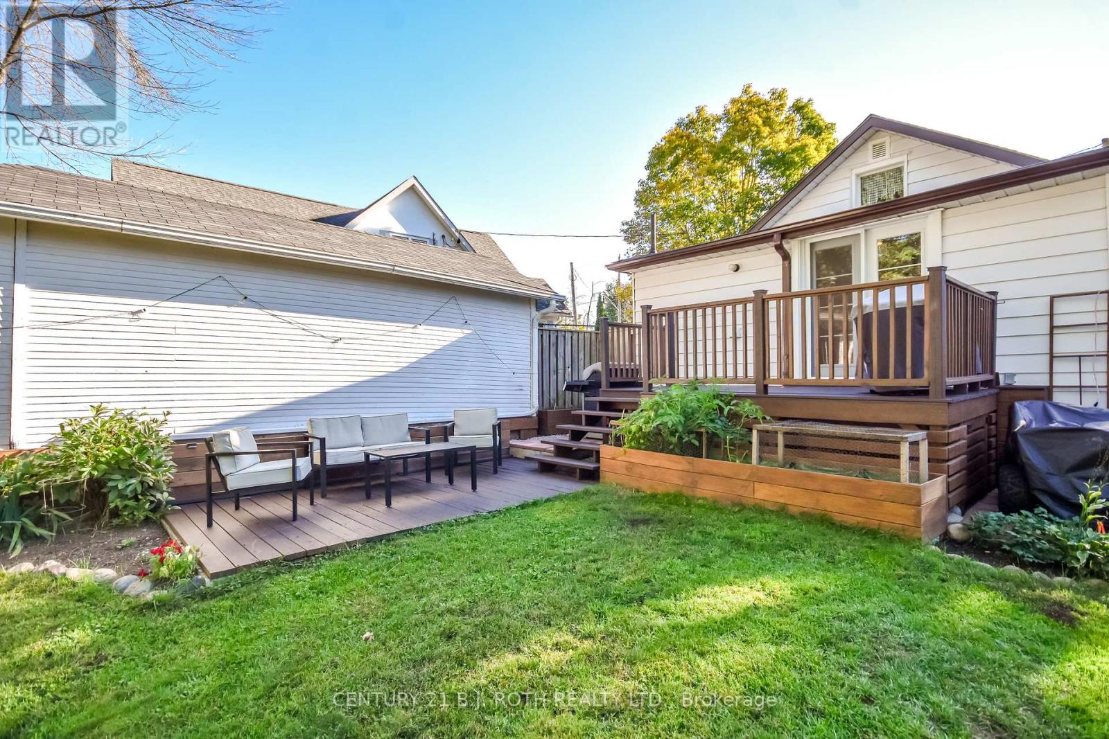 3358 MUSKOKA STREET - 20