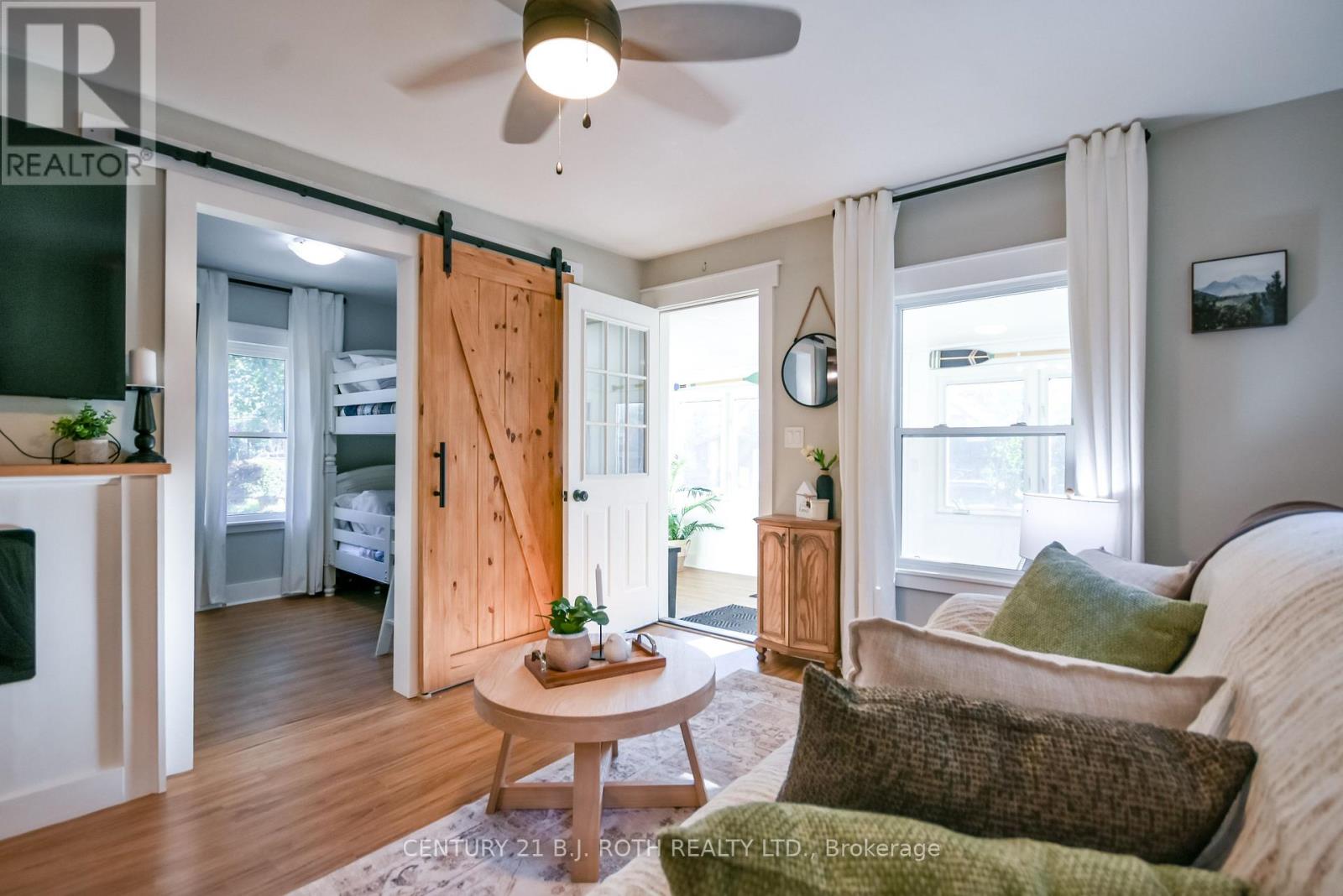 3358 MUSKOKA STREET - 6