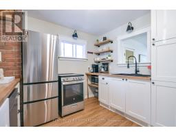 3358 Muskoka Street, Severn, ON L0K2B0 Photo 10