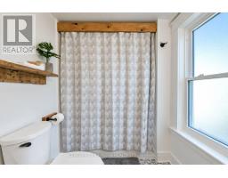 3358 Muskoka Street, Severn, ON L0K2B0 Photo 16