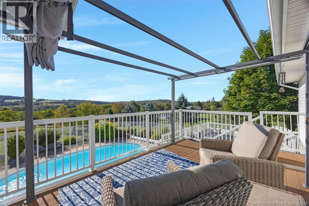 16 Darling Court - 35