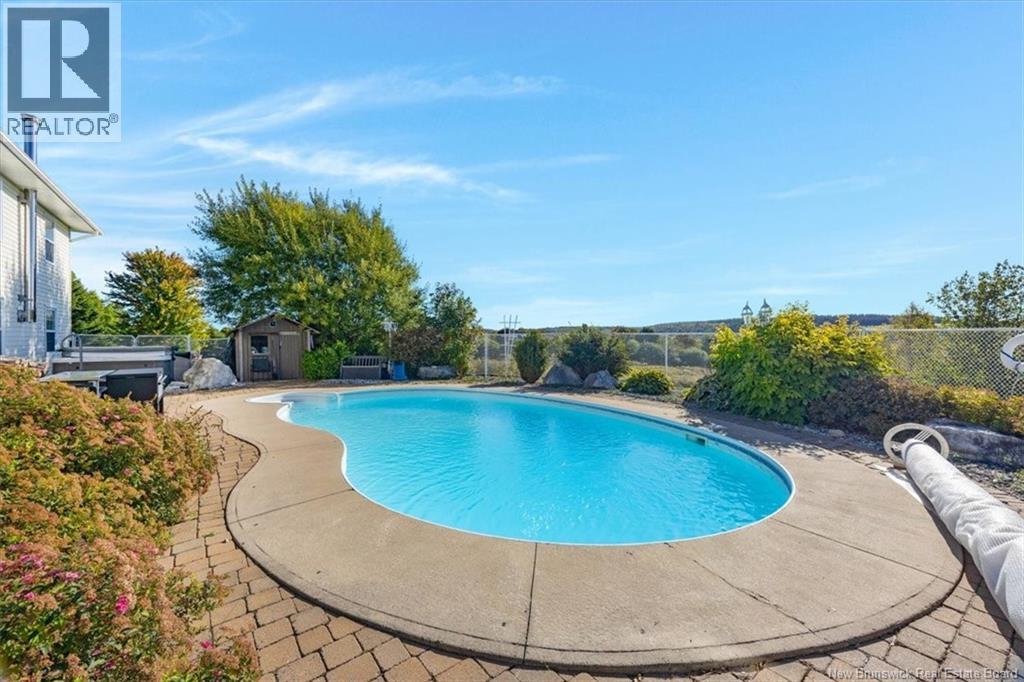 16 Darling Court - 40