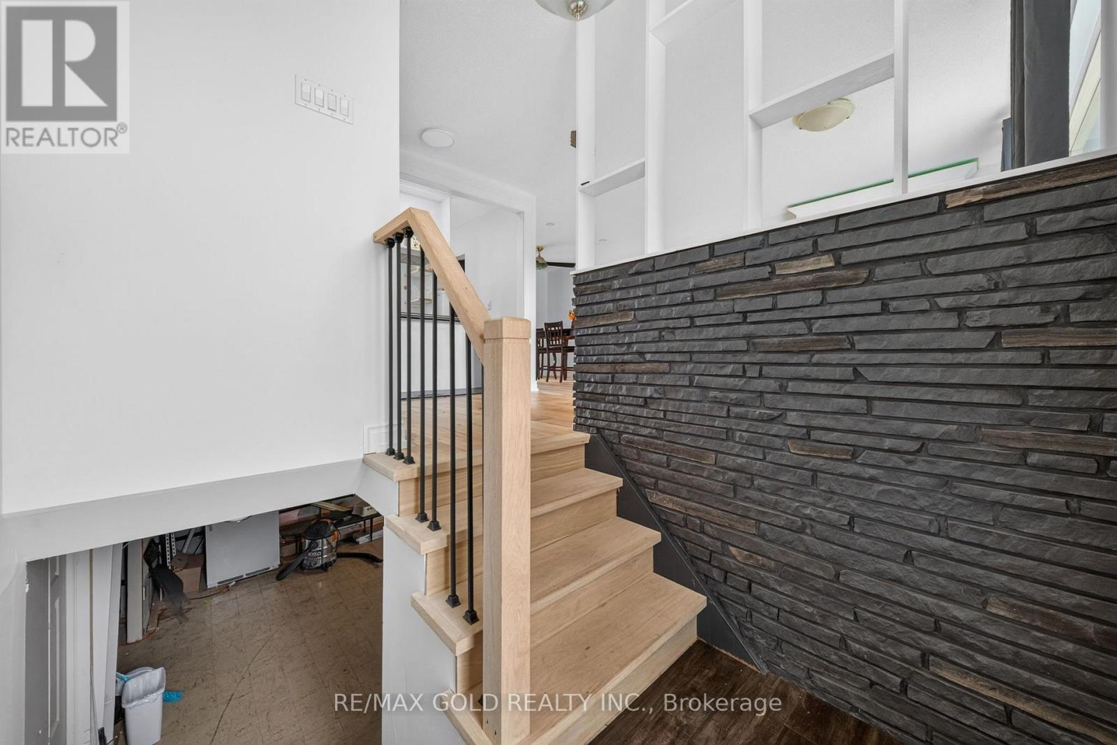 Photo of 12 ALEXANDRIA CRESCENT