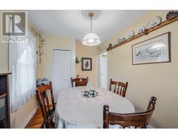 15 Kemp Square, Toronto, ON M6M2V5 Photo 14