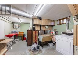 15 Kemp Square, Toronto, ON M6M2V5 Photo 30