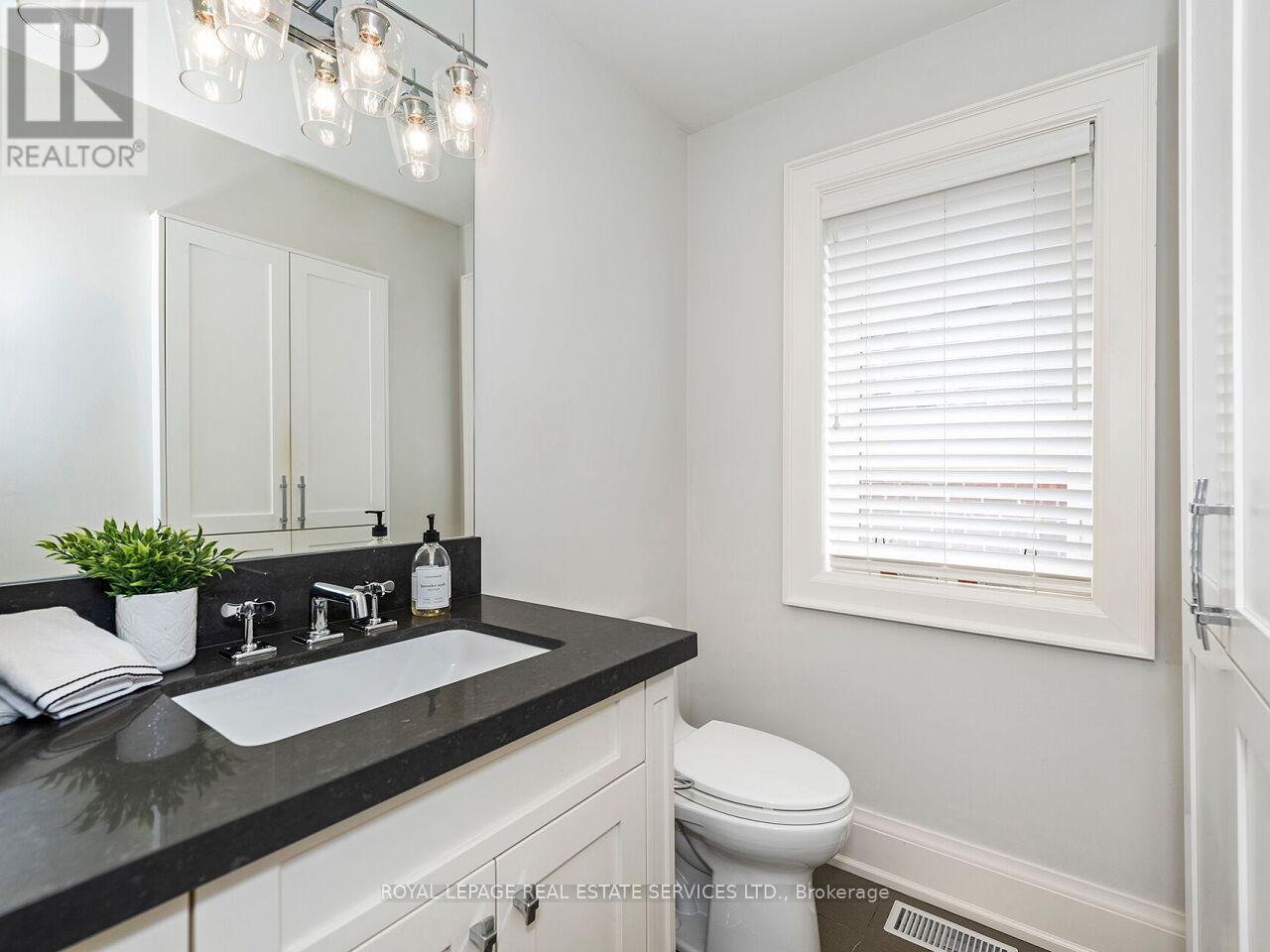 72 PRENNAN AVENUE - 29